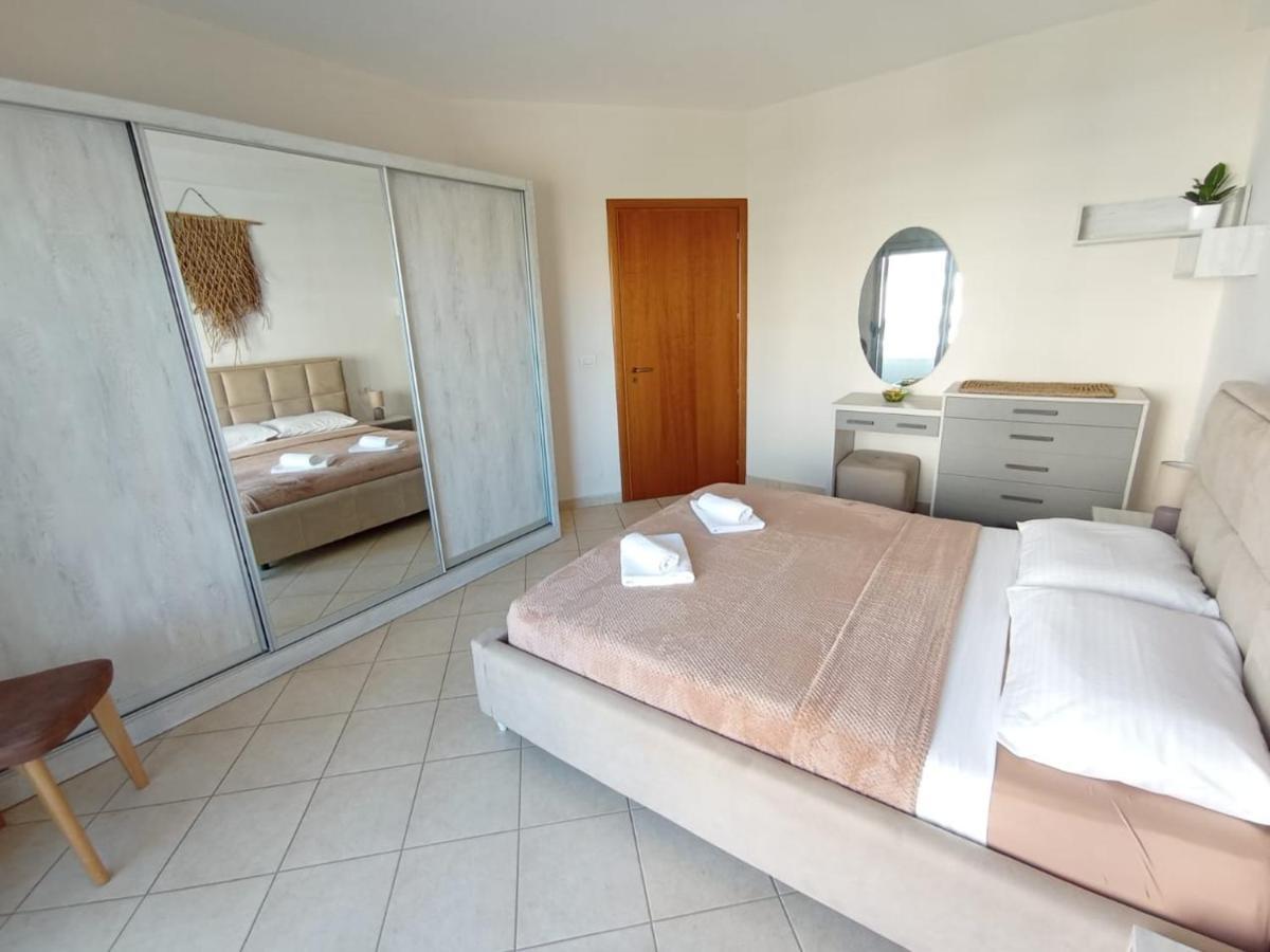 Trea Accomodations - Port Side Vlore Exterior photo