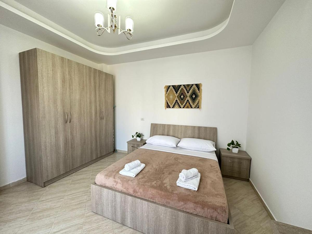 Trea Accomodations - Port Side Vlore Exterior photo