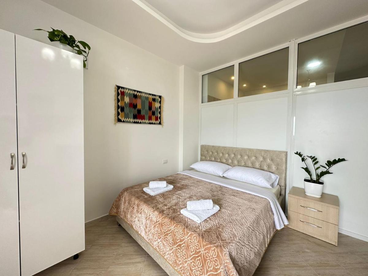 Trea Accomodations - Port Side Vlore Exterior photo